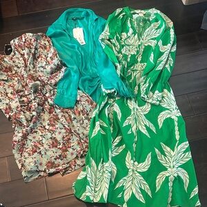 Zara  H&M

3 for $25

Sorry no bundling, will cancel.